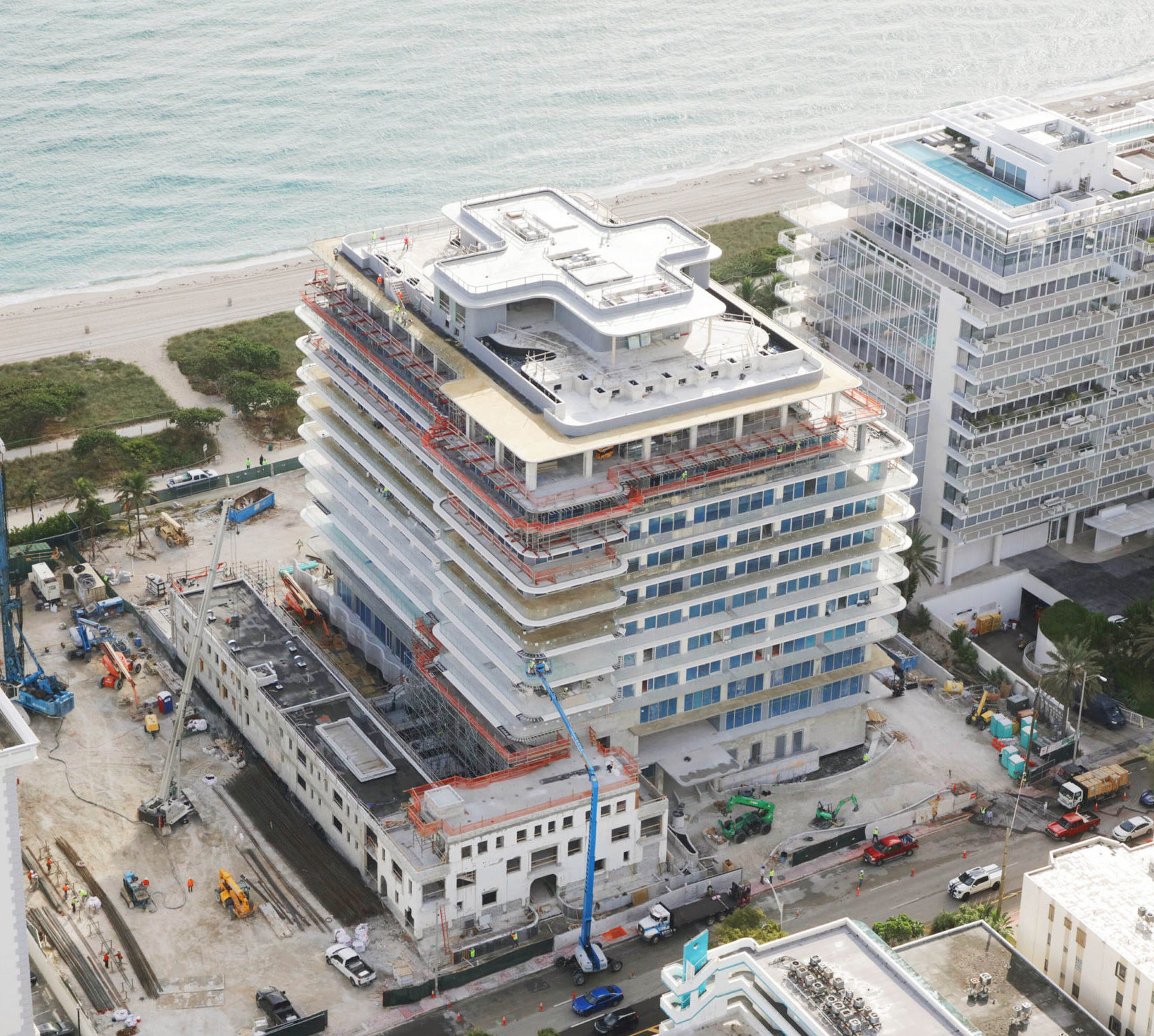 Surfclub Residences